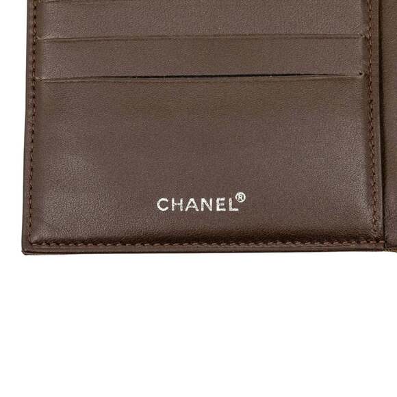 CHANEL Green Leather Logo Wallet